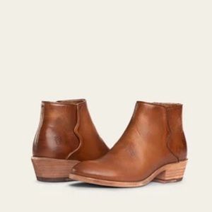 Frye Carson Piping Bootie in Caramel - Size 11